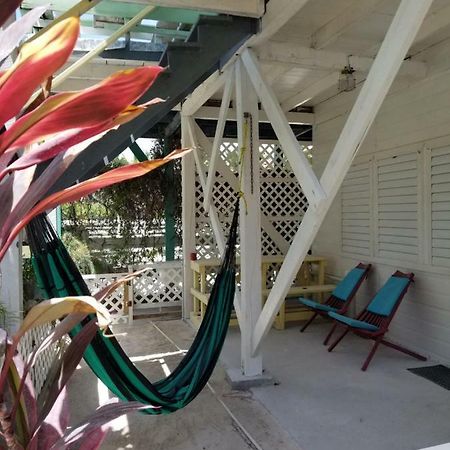 Chapito's Apartment 2 Caye Caulker Buitenkant foto